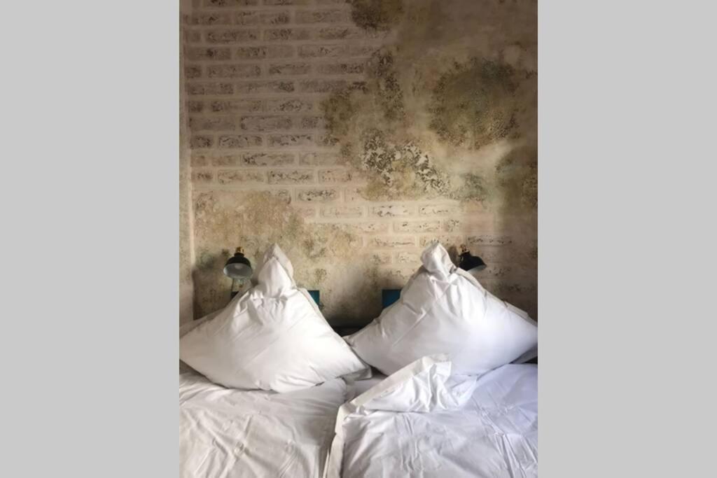 Wunderschoene Wohnung Mit Blick Auf Die Weinberge Neustadt an der Weinstraße Dış mekan fotoğraf